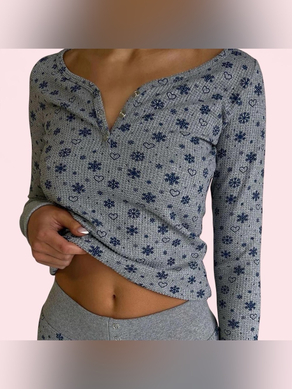 Frankies Bikinis grey/blue snowflake print Angel Waffle long sleeve top Size M